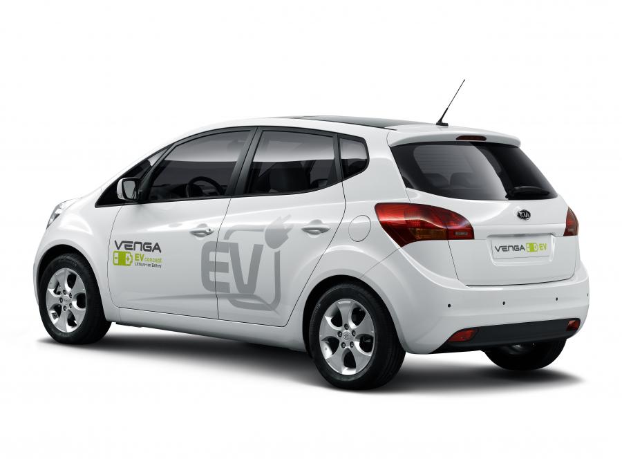  Kia Venga Plug-In Electric Concept 2010 года  (фото 7 из 12)